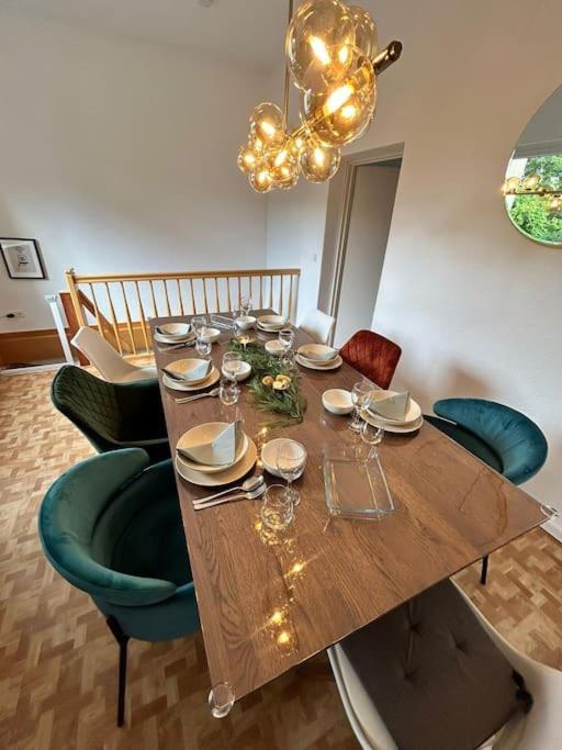 Duplex Apartment Ullstein- 4 Bedrooms, 2 Bathrooms, Living Room, 2 Parking Spaces, Boxspringbeds, Family & Business Apartment! Berlin Exterior foto