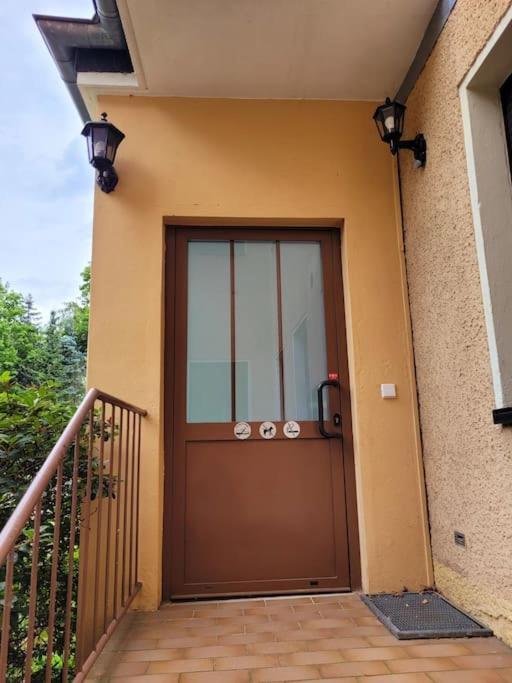 Duplex Apartment Ullstein- 4 Bedrooms, 2 Bathrooms, Living Room, 2 Parking Spaces, Boxspringbeds, Family & Business Apartment! Berlin Exterior foto