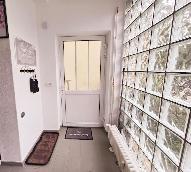 Duplex Apartment Ullstein- 4 Bedrooms, 2 Bathrooms, Living Room, 2 Parking Spaces, Boxspringbeds, Family & Business Apartment! Berlin Exterior foto
